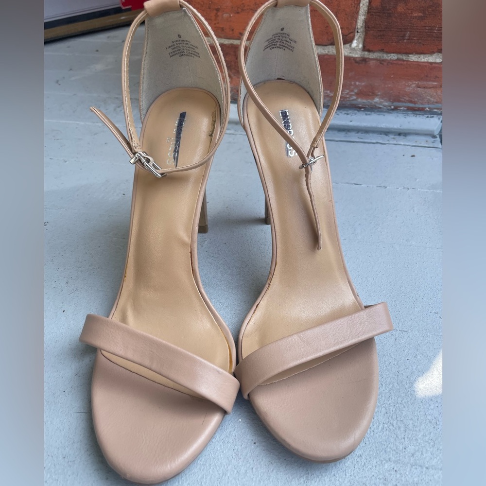 EXPRESS nude heels size 8